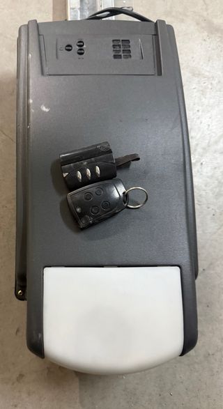 Motor Puerta Garaje Pujol Muntala