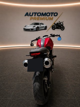 Ducati Monster 696