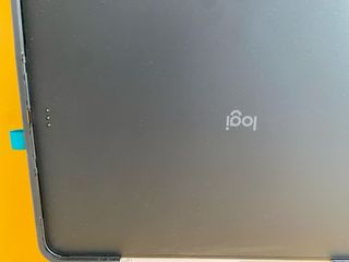 Logitech Combo Touch iPad Pro 13 M4/M5