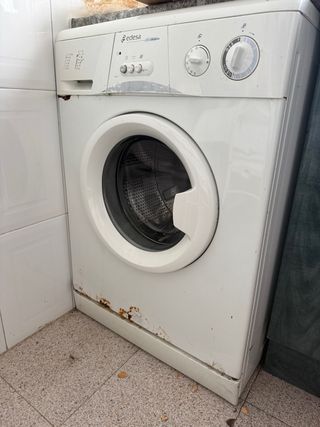 Lavadora Edesa blanca 7kg