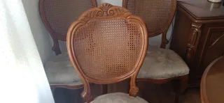 Comedor: Mesa, Aparador y 6 Sillas