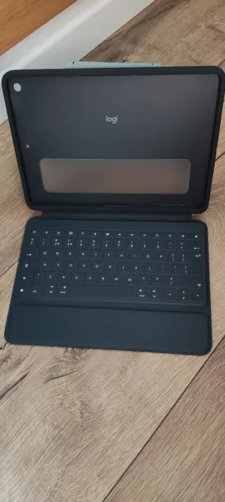 Funda Logitech Rugged Folio iPad