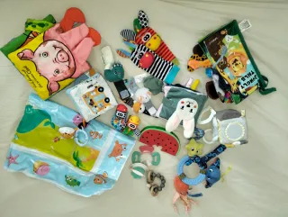 Lote juguetes bebé 0-6 meses