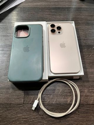 iPhone 16 Pro Max 256GB Dorado