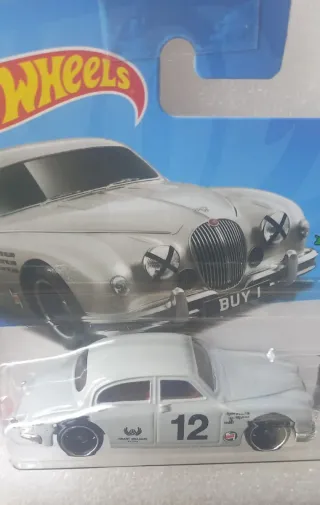 Hot Wheels Jaguar MK1 HW Race Day 127/250
