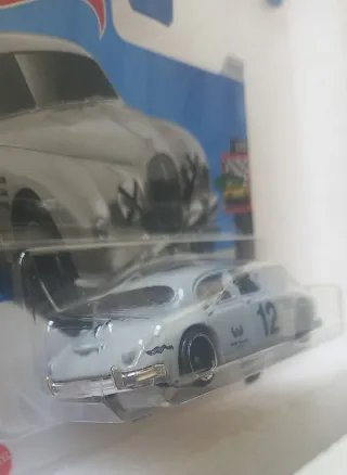 Hot Wheels Jaguar MK1 HW Race Day 127/250