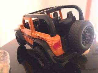 Jeep Wrangler 1:36 Réplica Naranja nuevo con caja