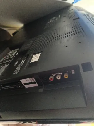 Televisor Panasonic Viera 37' con mando