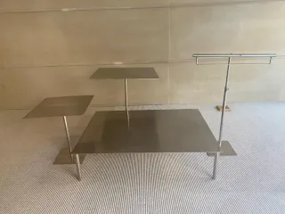 Expositores escaparate acero inoxidable