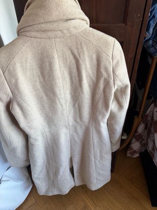 Abrigo Zara Beige
