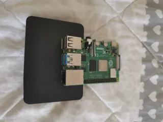 Raspberry Pi 4 Model B 4Gb + Caja + 64GB