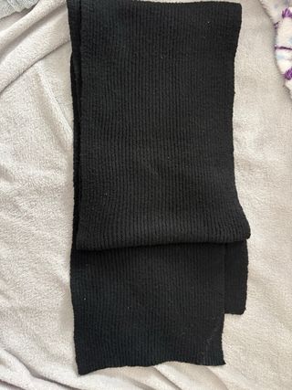 Bufanda de punto negra