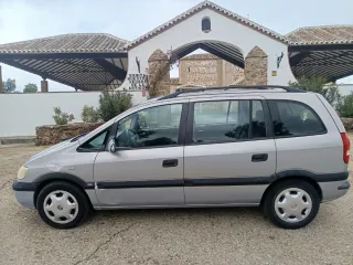 Opel Zafira 2001