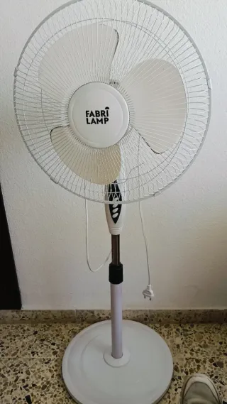 Ventilador de pie Fabri Lamp blanco
