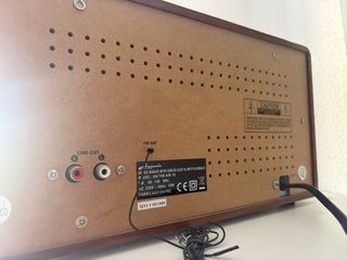 Radio Imitación Vintage Ansonic Beige y Marrón