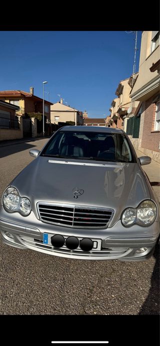 Mercedes-Benz C 220 2005