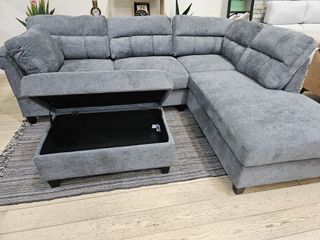 Sofá rinconera gris 260cm + puff