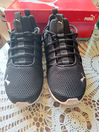 Zapatos Puma Negros Talla 40.5