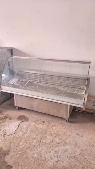 Nevera expositora refrigerada