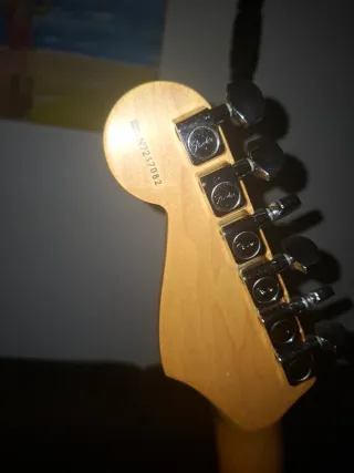 Guitarra Fender Stratocaster Sunburst