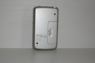 Radio Portátil Sony SRF-M606 FM Stereo Mega Bass