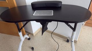 Mesa manicura con aspiradora