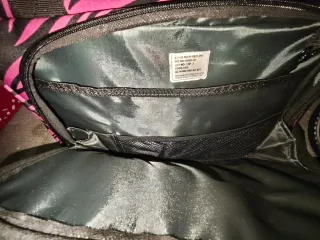 Bolsa de viaje con ruedas rosa y negra