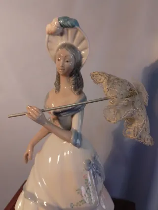 Escultura de Porcelana Tengra