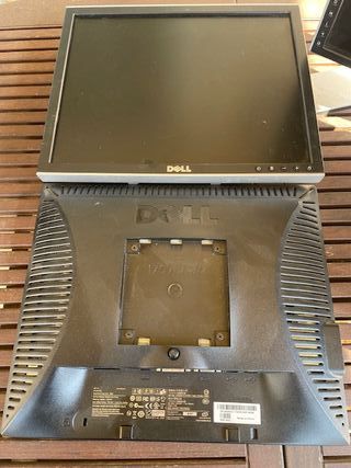 Lote 4 Monitores Dell 17 (2 con peana)