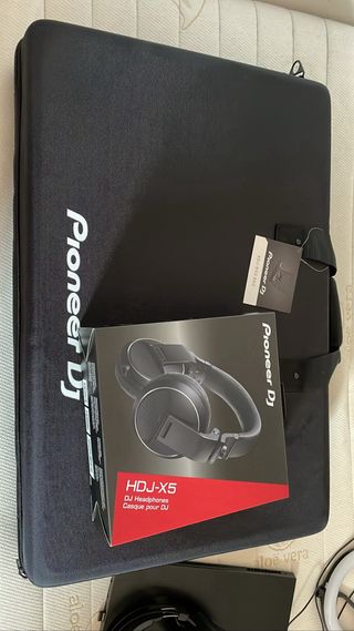 Pioneer DJ XDJ-RX3 con Accesorios