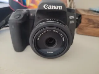 Pack Cámara Canon 77D + 2Objetivos i accesorios