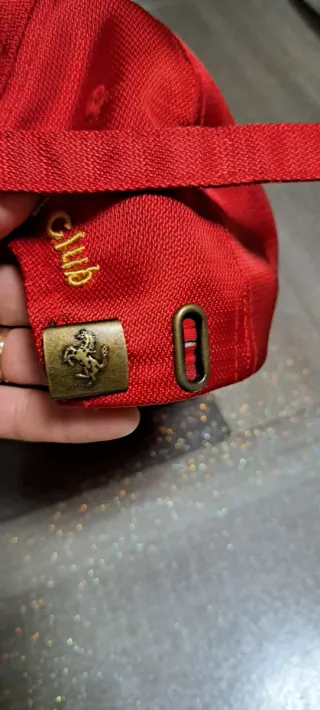 Cappello Ferrari Rosso Uomo