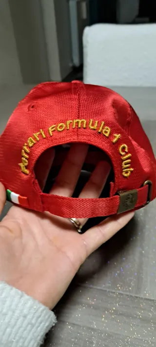Cappello Ferrari Rosso Uomo