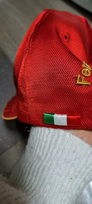 Cappello Ferrari Rosso Uomo