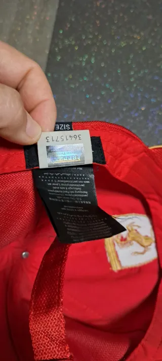 Cappello Ferrari Rosso Uomo
