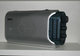 Radio Sony ICF-704S Plata