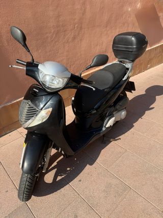 Honda SH 125i Scooter Automática Negra