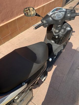 Honda SH 125i Scooter Automática Negra