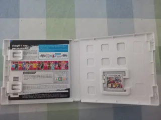 Lotto 4 Giochi Nintendo 3DS: Mario, Kirby, yoshi.
