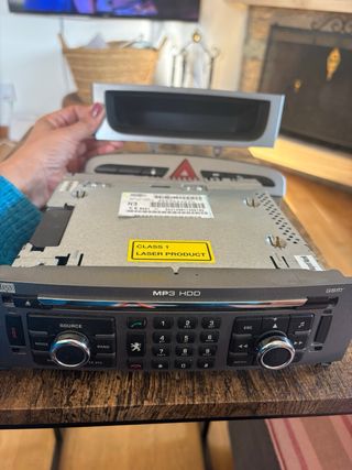 Reproductor MP3 HDD Peugeot 308