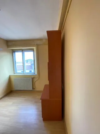 Mueble de salón madera marrón