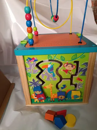 Cubo de Actividades de Madera Discovery