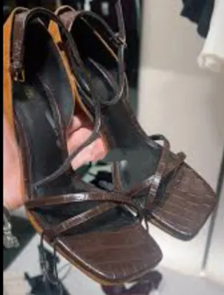 Sandalias tacón marrón ante y piel