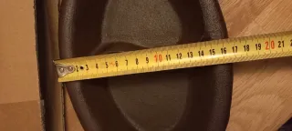 Abbeveratoio/Vaschetta per uccellini in ghisa.