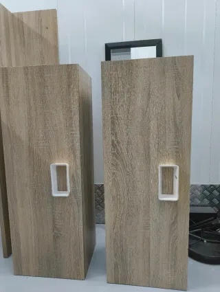 Mueble de salón madera y blanco