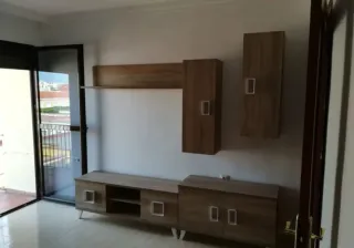 Mueble de salón madera y blanco