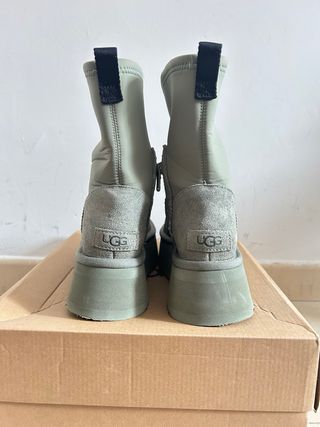 Botas UGG plataforma verde menta