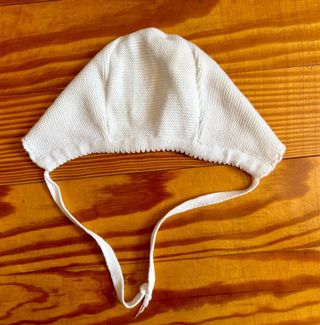 Capota punto blanca Doña Carmen