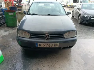 Volkswagen Golf 2000