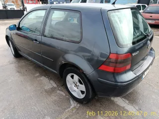 Volkswagen Golf 2000